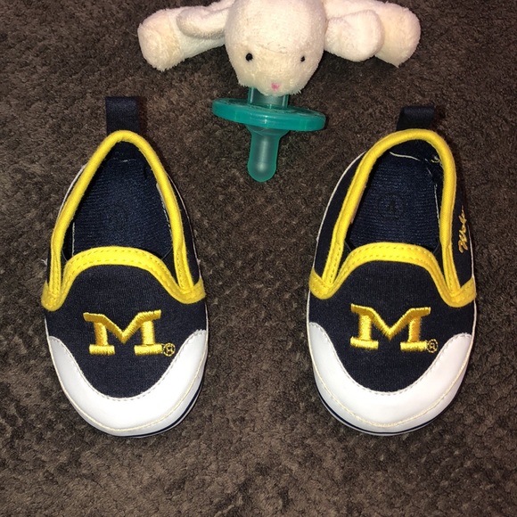 🏈 Michigan “GO BLUE” Bundle 🏈 - Picture 12 of 16